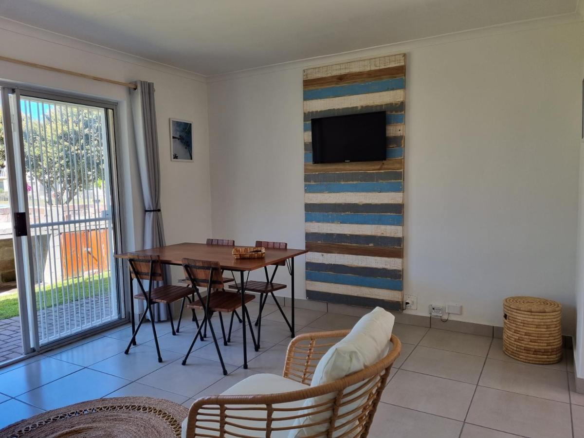 Modern Apartment Close To Kite Beach Langebaan Exterior foto
